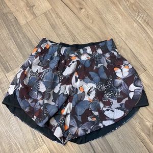 Gently used women’s Lululemon shorts